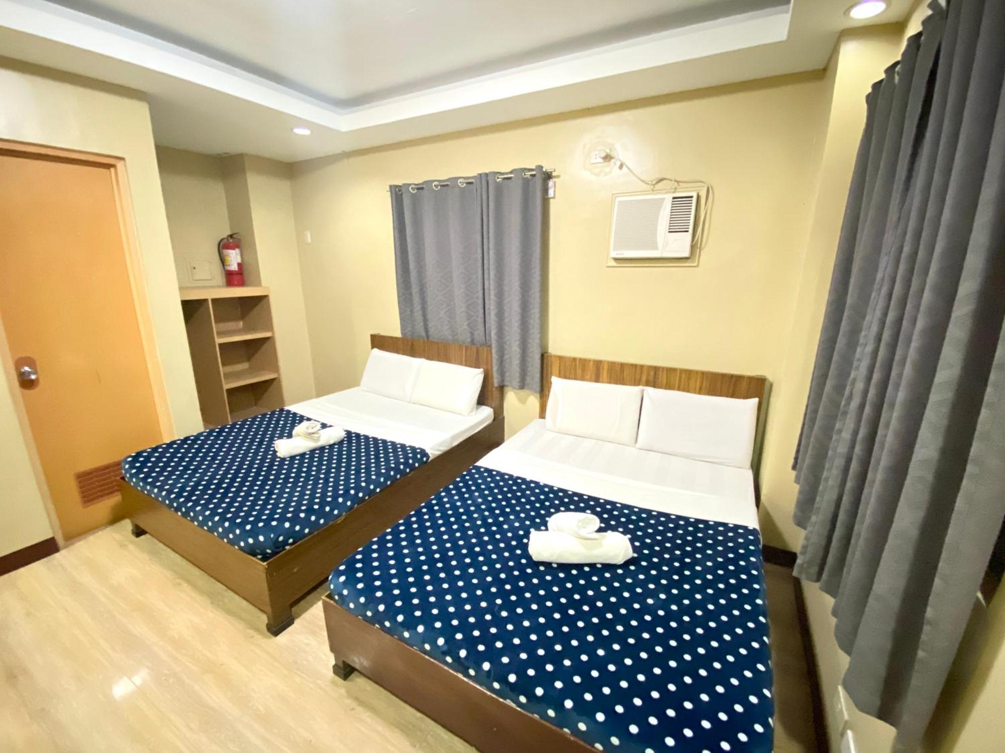 East Square Inn Bacolod Dış mekan fotoğraf
