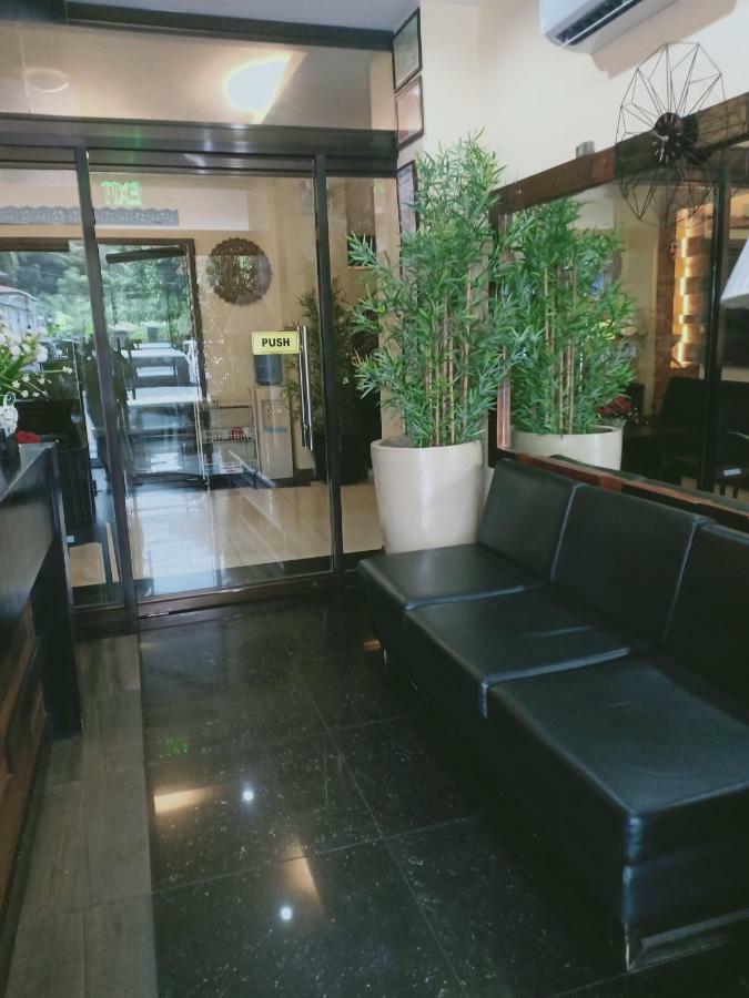 East Square Inn Bacolod Dış mekan fotoğraf