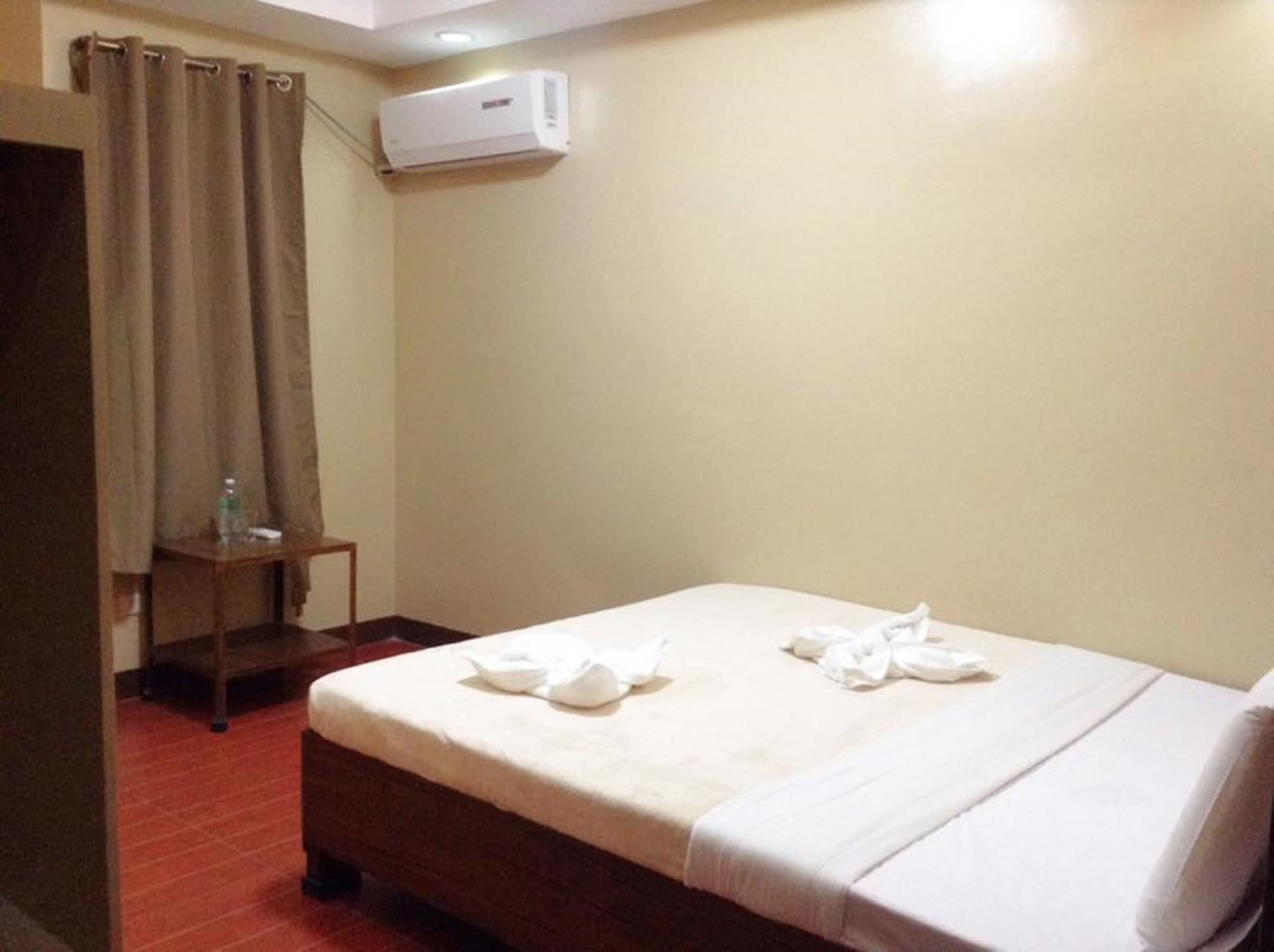 East Square Inn Bacolod Dış mekan fotoğraf